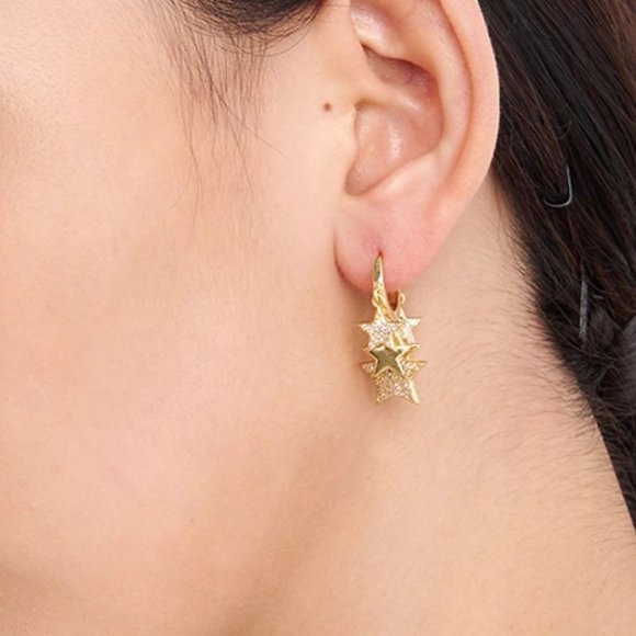 New 18K Gold Plated Diamond Star Round Huggie Hoop Earrings - Picture 2 of 6